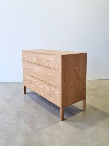 Custom Oak chest of drawers. 1200 x 500 x 900mm